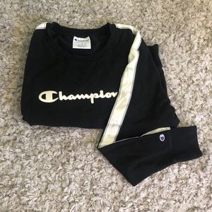 Champion Women’s Sweatshirt